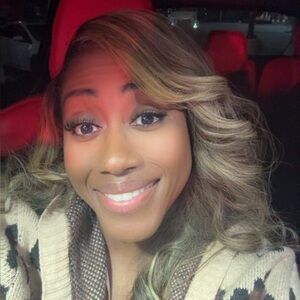 Meet your Posher, Latanya